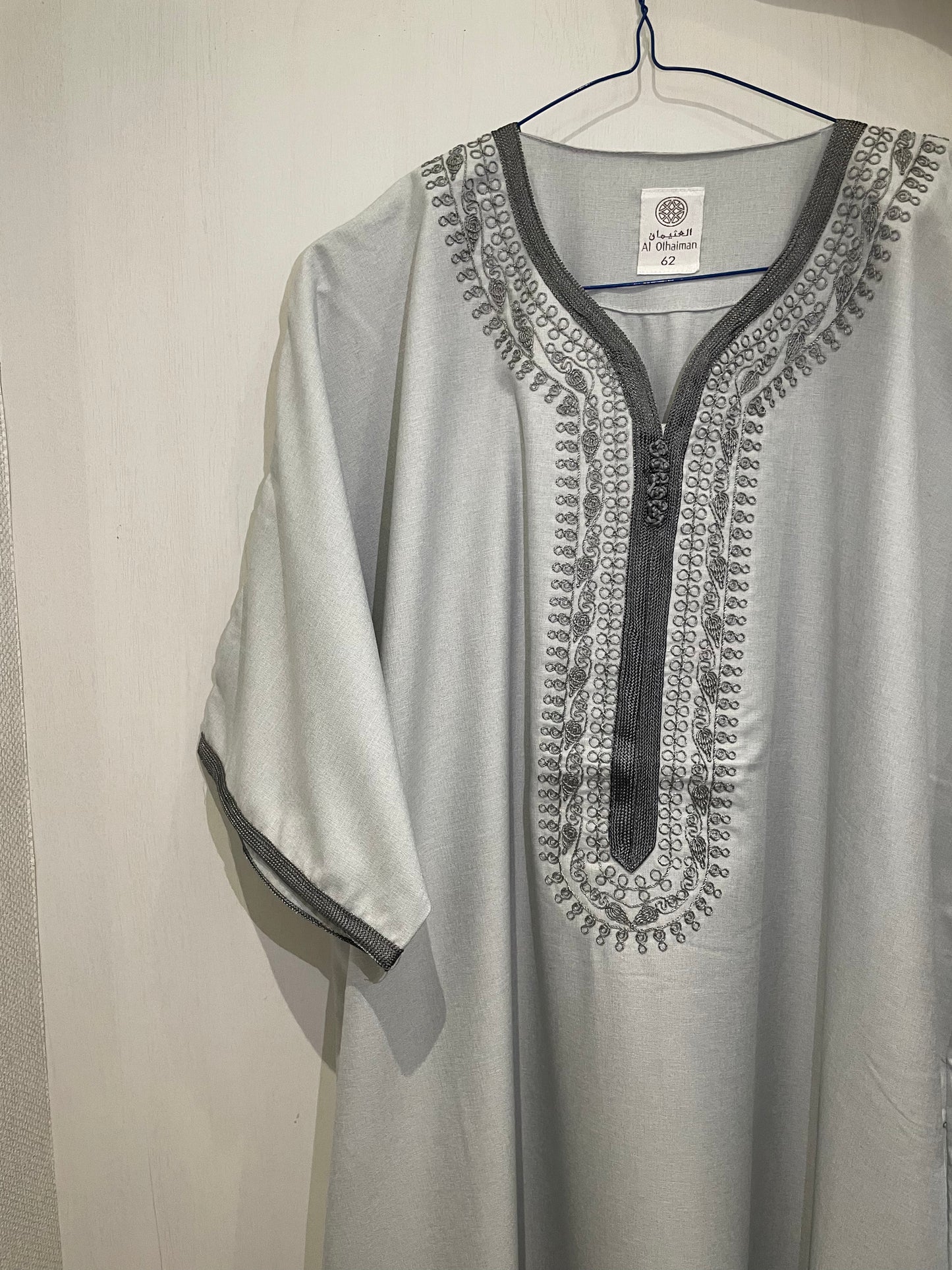 Moroccan Embroidered Thobe - Frosted Silver (Legacy Stitch)