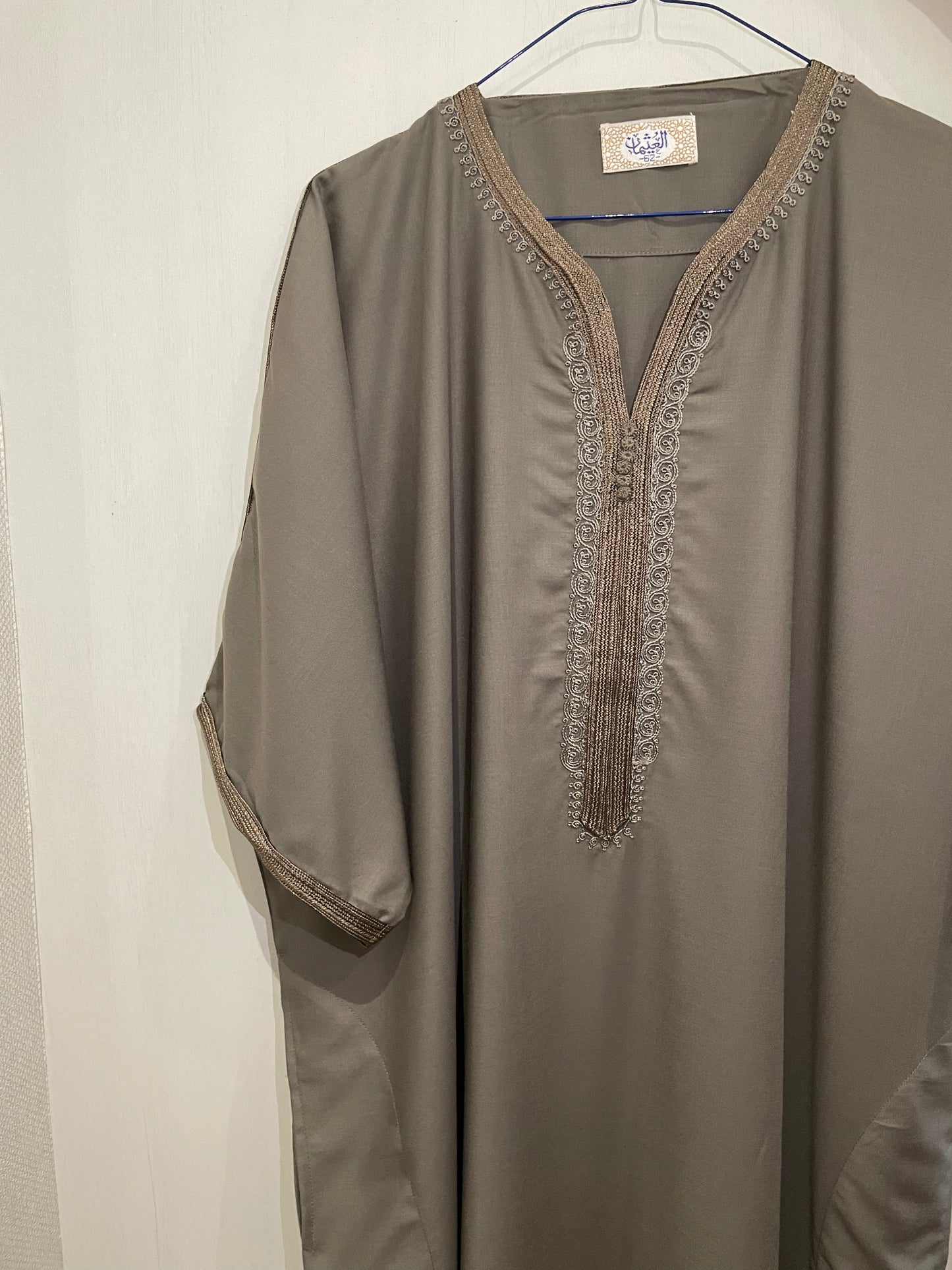 Moroccan Embroidered Thobe - Desert Taupe (Classic Lace)